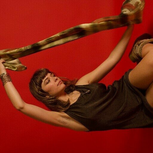 FFIONA FERNANDEZ - NEWELL