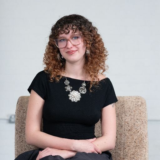 holly2.dickins@live.uwe.ac.uk